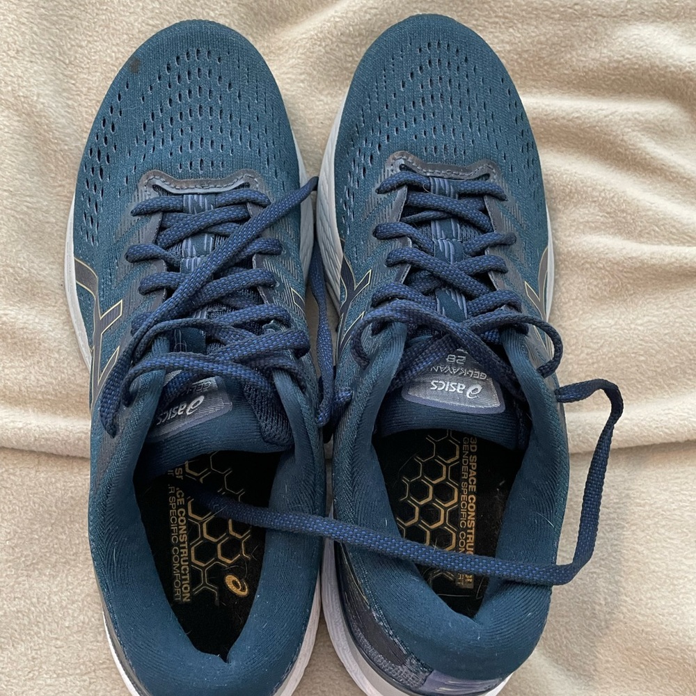 Asics Gel Kayano 28 Athletic Shoes (Navy Blue)